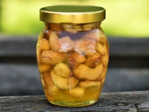 Miód z orzechami nerkowca, 150 g